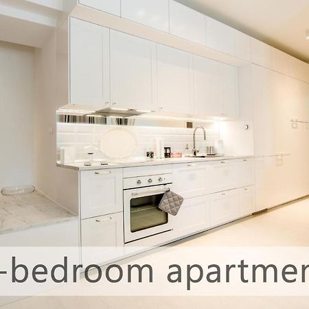 White Apartments With Ac By Kovee Bratislava Exterior foto